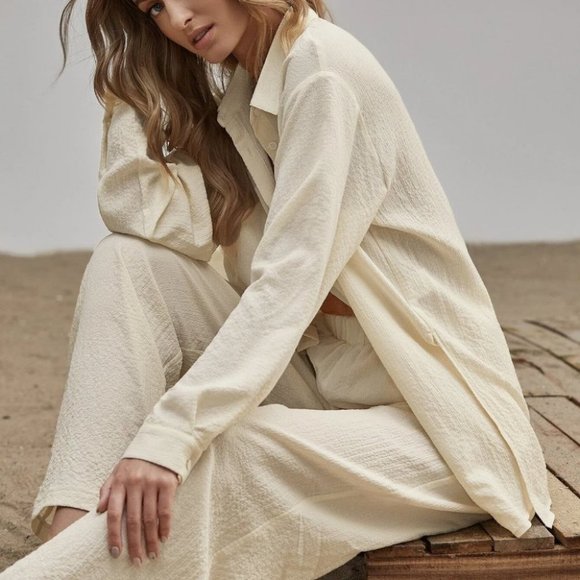 BUTTON DOWN SLIT HEM BLOUSE AND WIDE LEG PANTS TEXTURED SUMMER LOUNGE STREETWEAR - Picture 2 of 12